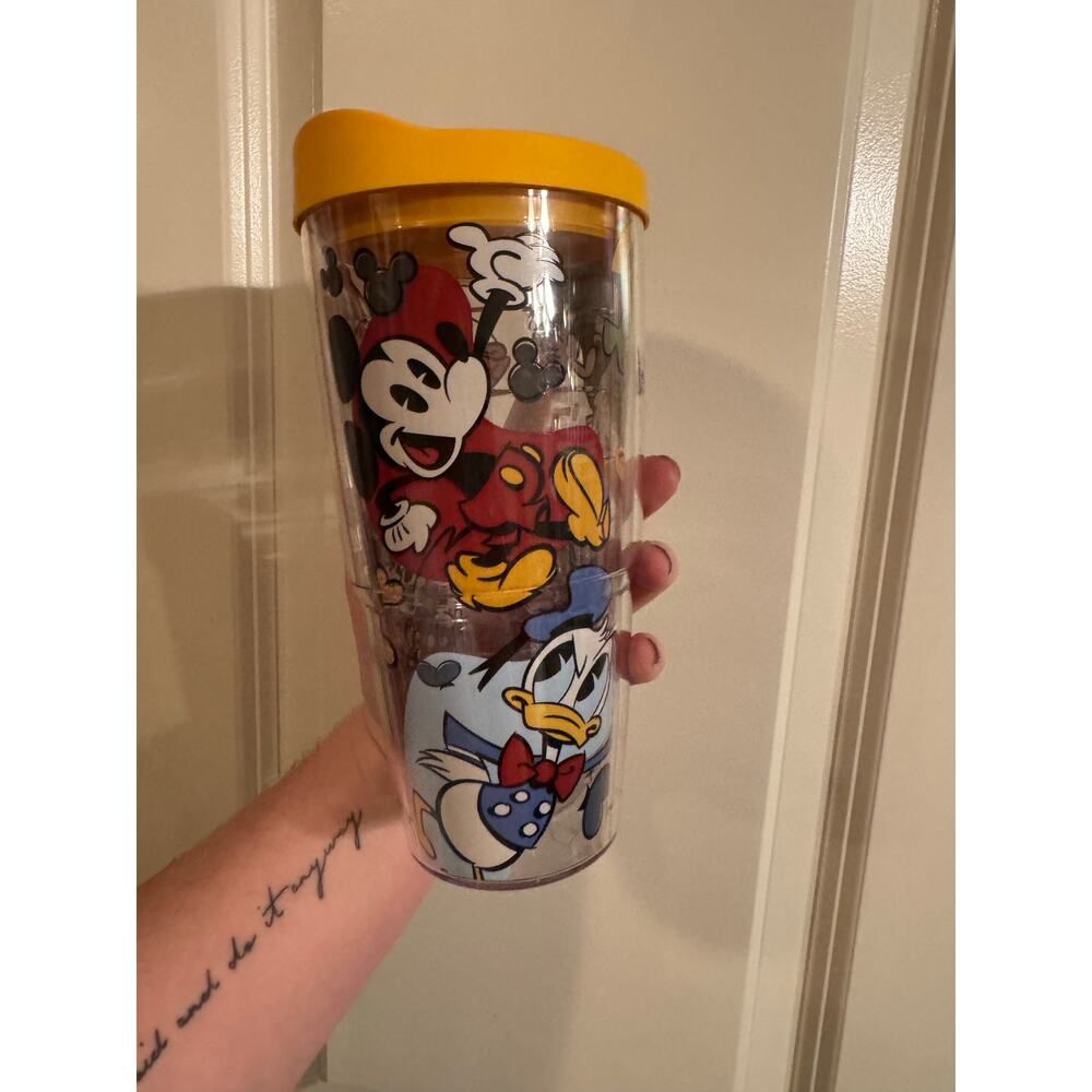 Tervis 24 oz tumbler Classic Disney Characters